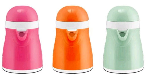 Portable Manual Lemon Juicer Fruit Press Simple Orange Juice Juicer Penguin Juice Cup